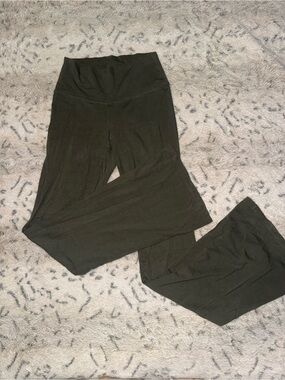High-Rise cotton flared leggings  in Dark Green